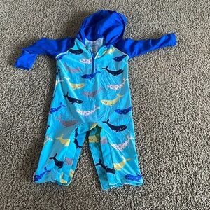 Long sleeve swim suit